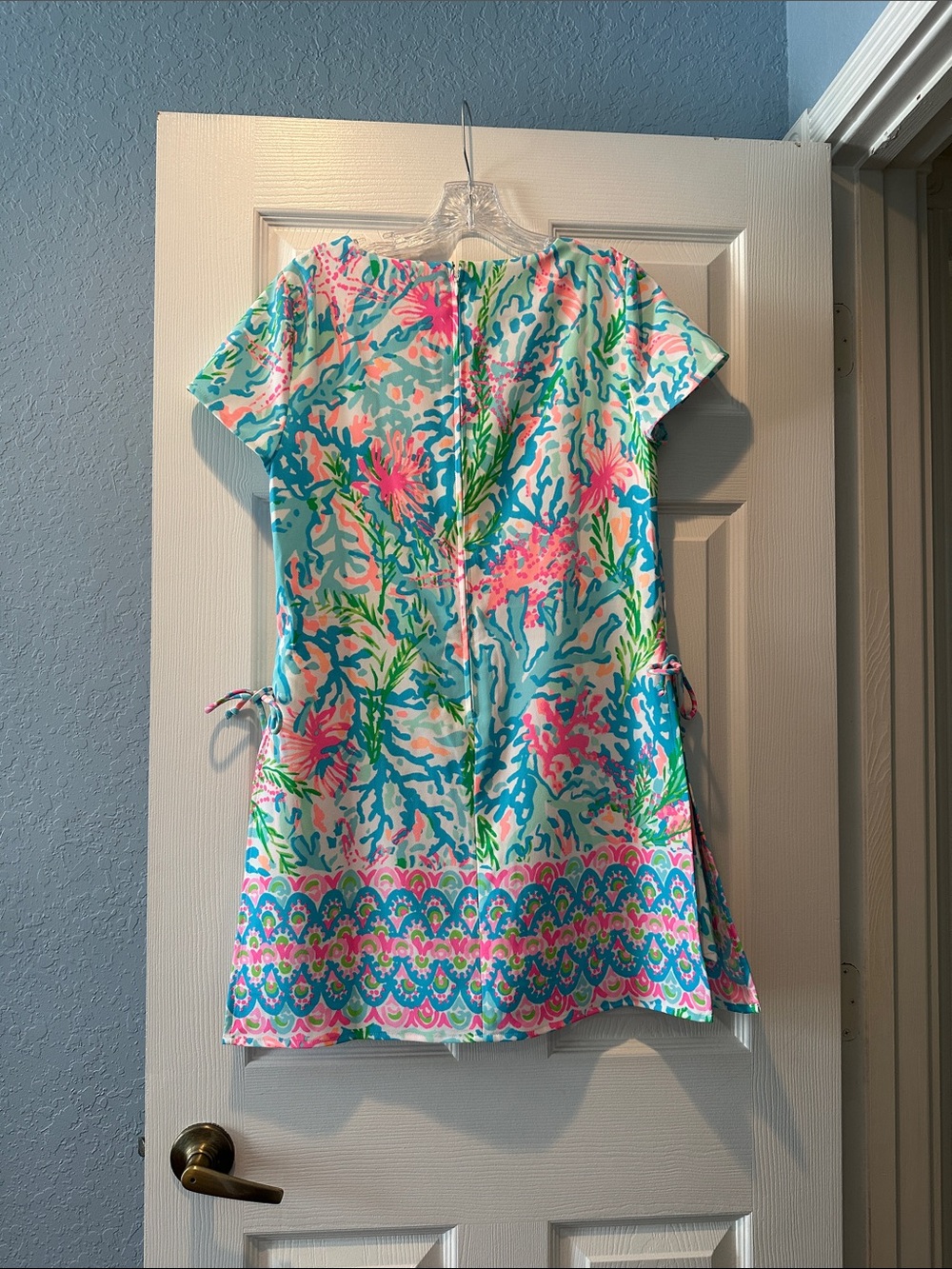 Lilly Pulitzer stretch Romper - Picture 3 of 6